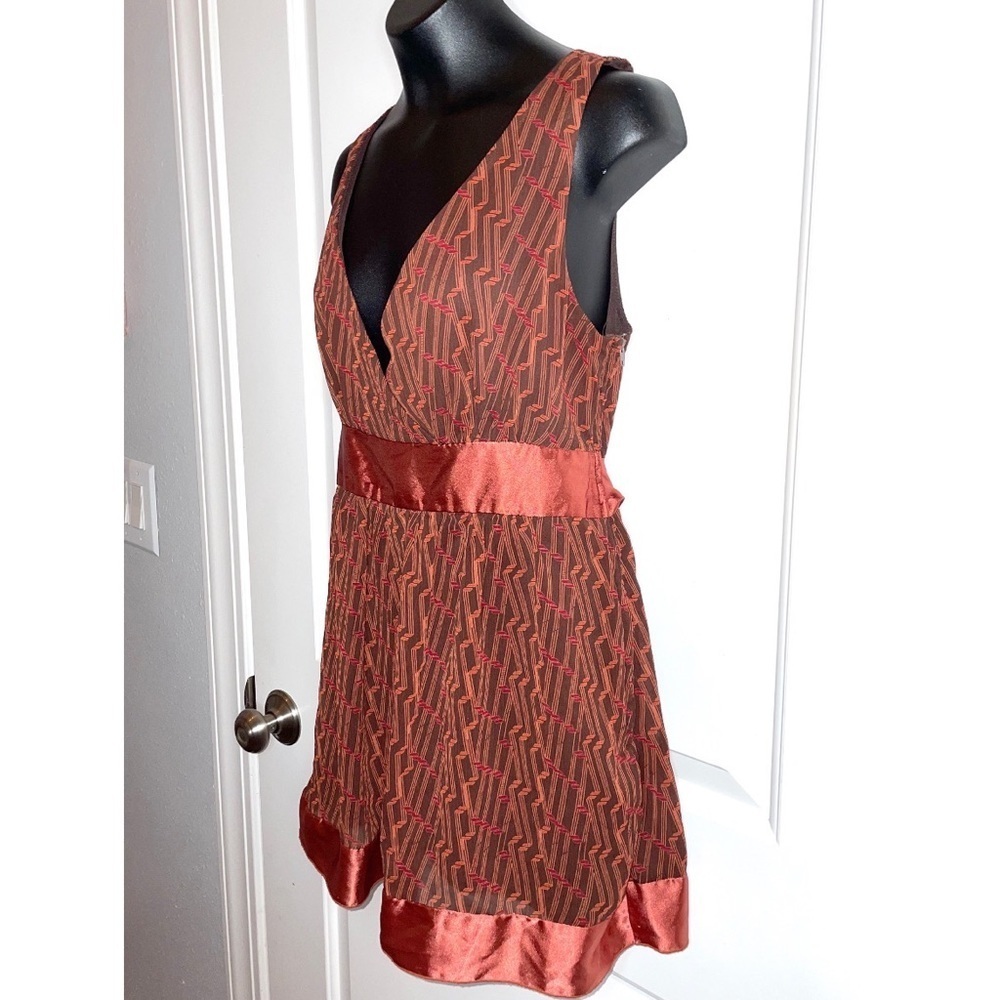 Studio Y Rust & Brown Sleeveless Top- Medium - Picture 4 of 5